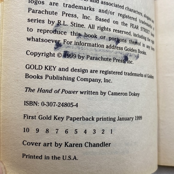 Fear Street Sagas: #16 The Hand of Power First Edition 1999 Softcover Book - Picture 8 of 16